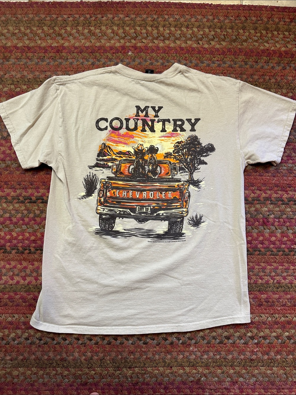 SUNSET TRUCK Cream Chevrolet Short Sleeve Logo Tee